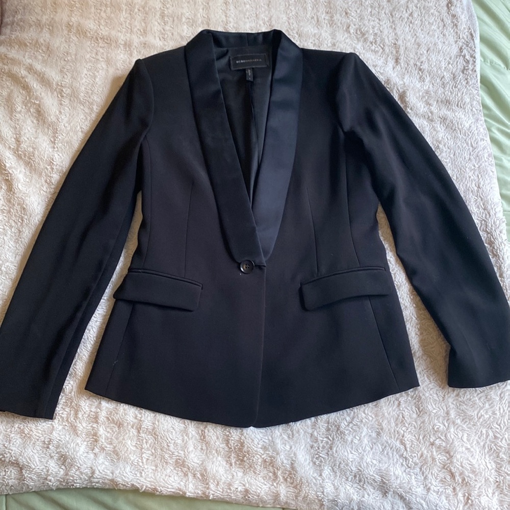 BCBGMAXAZRIA Structured Tuxedo Blazer – Black – Size S – Satin Lapels